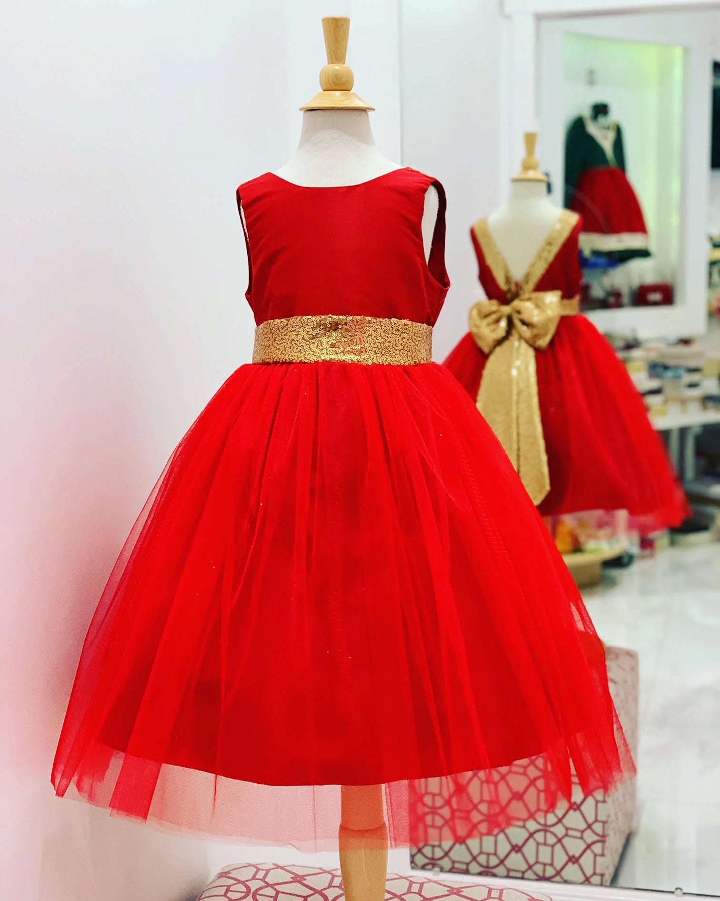 Gold Sequin Back V Dress Red