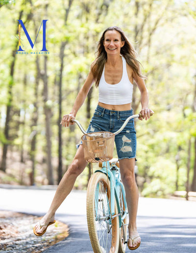 M Model Magazine Alyssa Olson # NPM2024: Includes 1 Print Copy